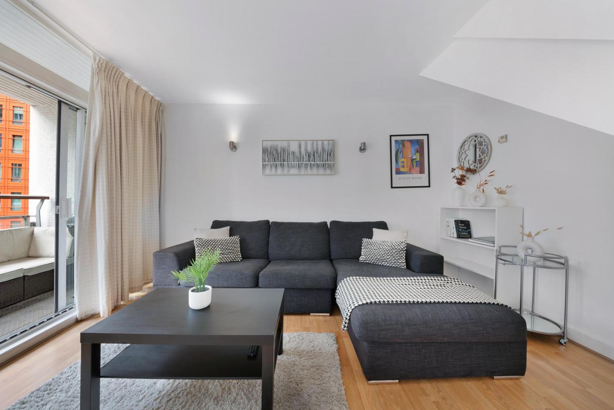 2 Bed Apartment- Central London- Lift & Balcony Zewnętrze zdjęcie