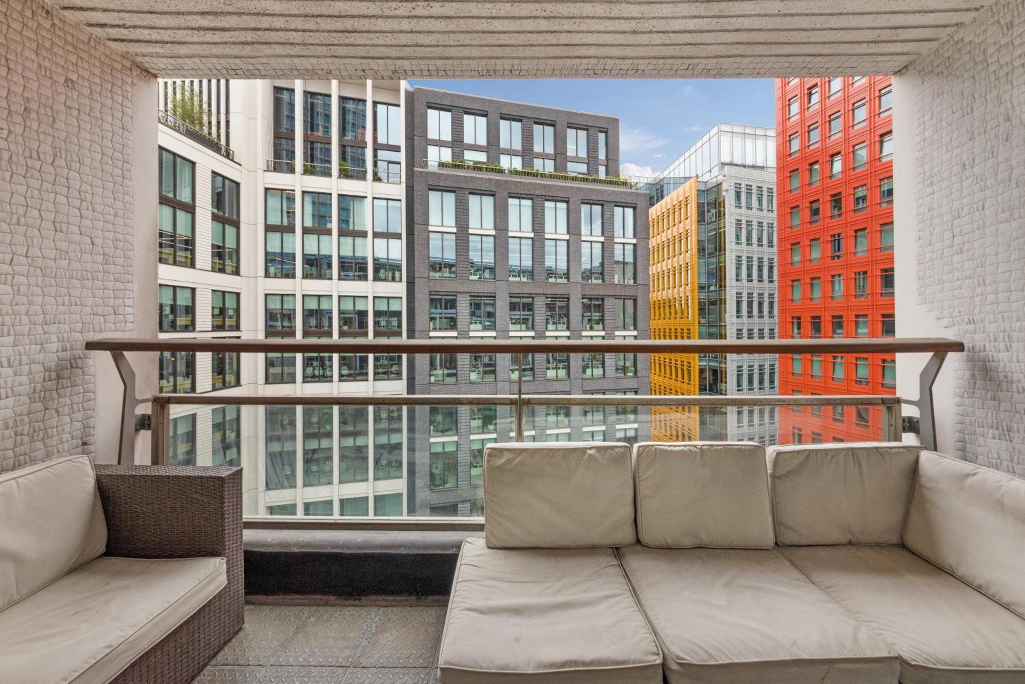 2 Bed Apartment- Central London- Lift & Balcony Zewnętrze zdjęcie